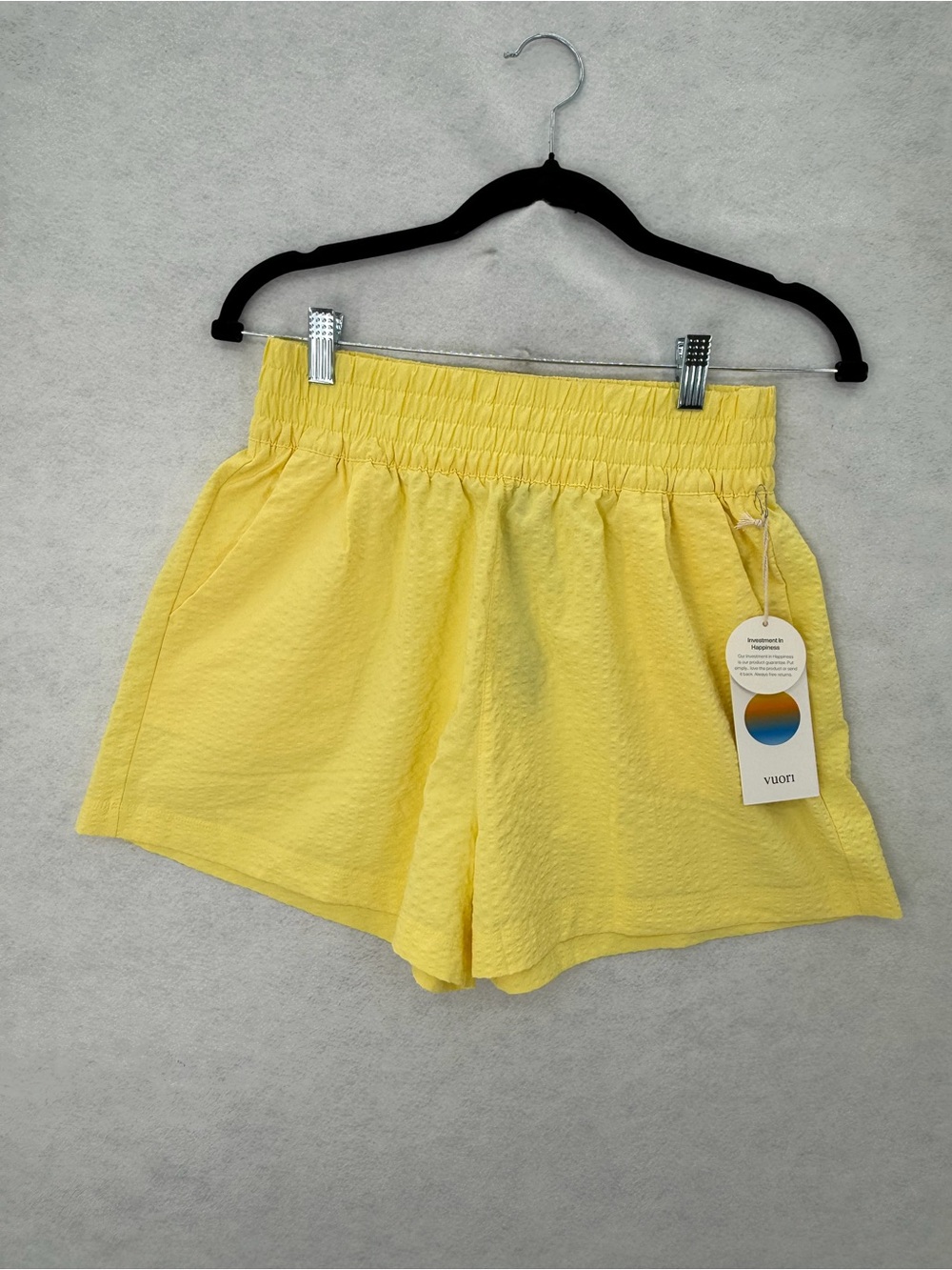 NWT Vuori Women’s Villa Textured Short Sunlight Yellow VW3082 Size Small